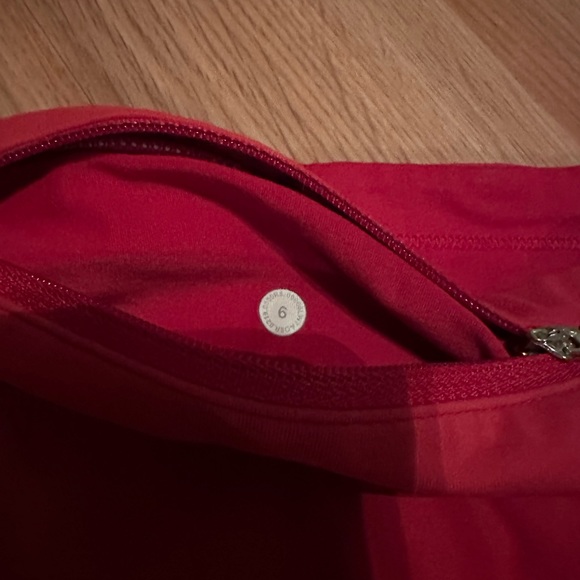 Lululemon shorts - Picture 3 of 3